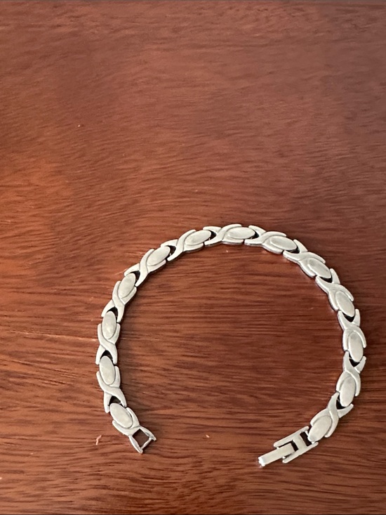 Unbranded Jewelry - Polished Silver Link Bracelet for Women - Classic Silver Finish